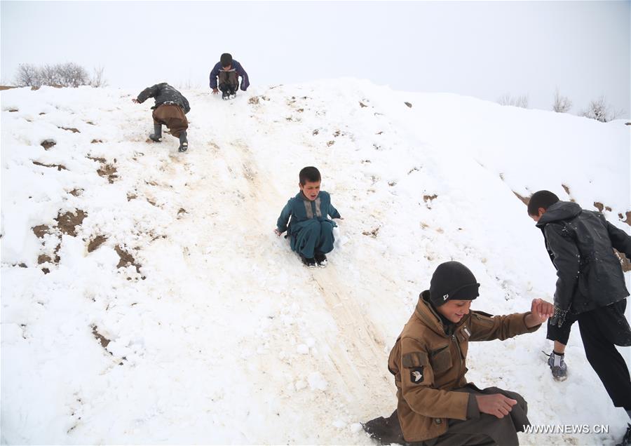 AFGHANISTAN-KABUL-SNOW