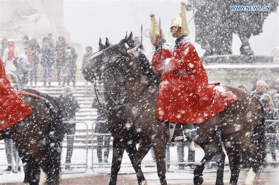 BRITAIN-LONDON-SNOW