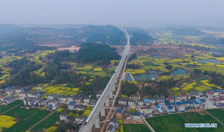 CHINA-SICHUAN-RAILWAY-SCENERY (CN)