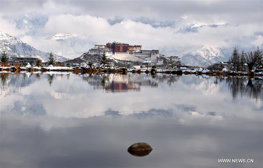 CHINA-LHASA-SNOWFALL (CN)