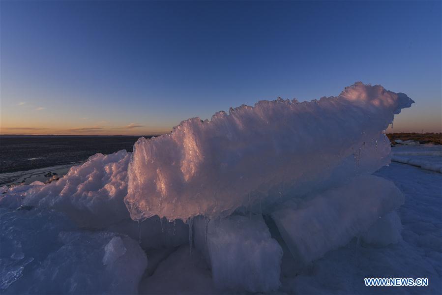 CHINA-XINJIANG-ULUNGGUR LAKE-ICEBERG (CN)