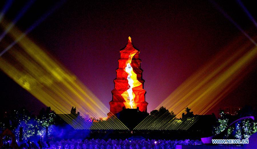 CHINA-SHAANXI-XI'AN-LIGHT SHOW (CN)