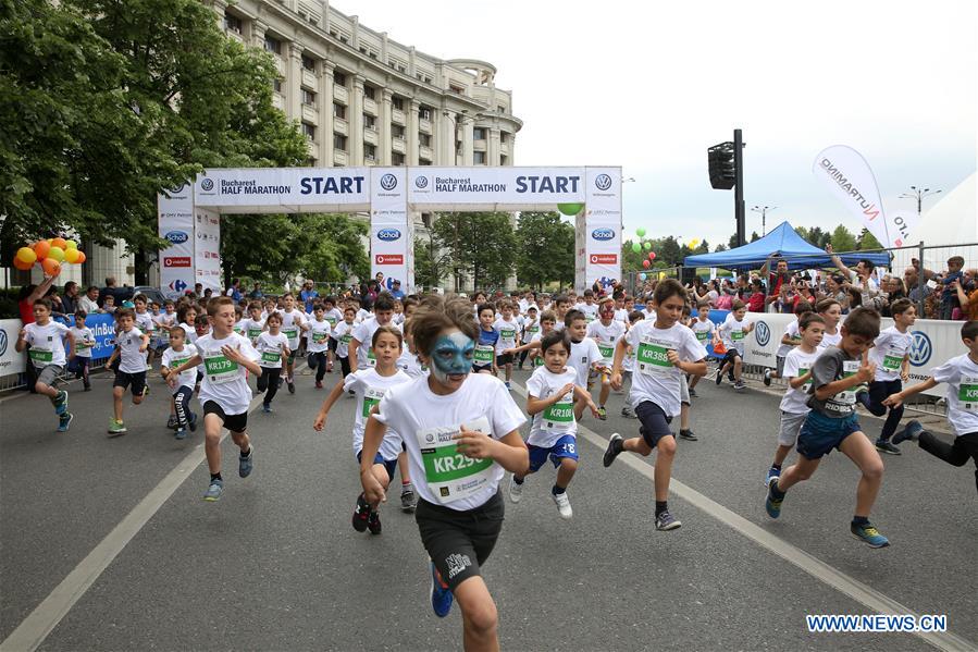 (SP)ROMANIA-BUCHAREST-HALF-MARATHON-KIDS RACE