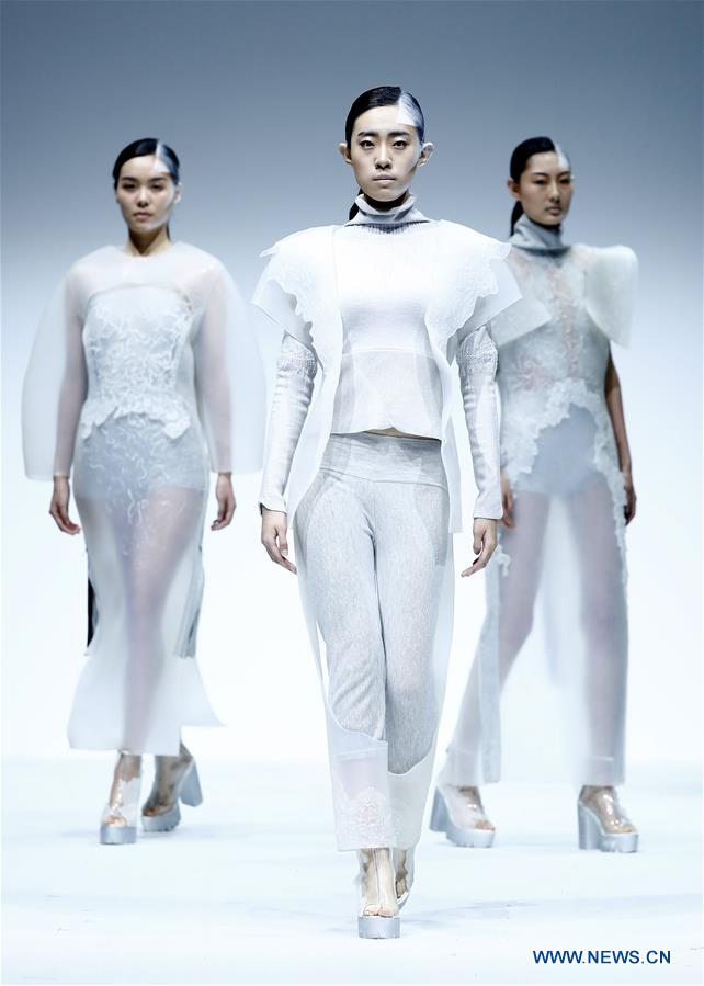 CHINA-BEIJING-GRADUATE-FASHION WEEK (CN)