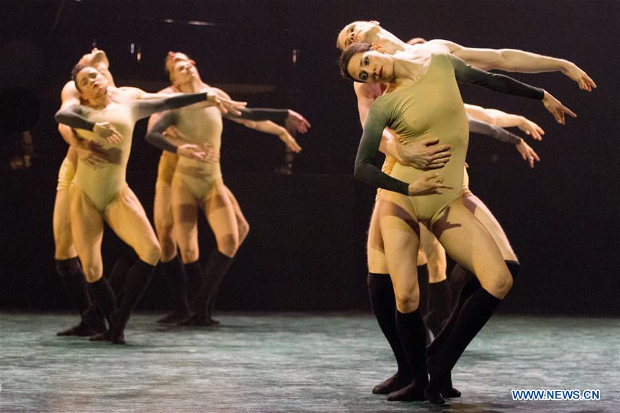 HUNGARY-BUDAPEST-BALLET-PIANOPLAYS-REHEARSAL