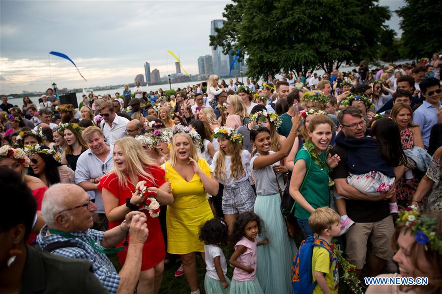 U.S.-NEW YORK-SWEDISH MIDSUMMER FESTIVAL  