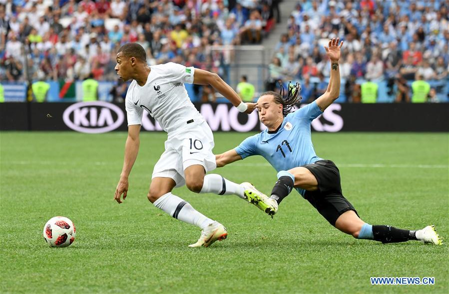 (SP)RUSSIA-NIZHNY NOVGOROD-2018 WORLD CUP-QUARTERFINAL-URUGUAY VS FRANCE