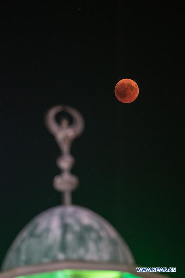 MIDEAST-JERUSALEM-LUNAR ECLIPSE