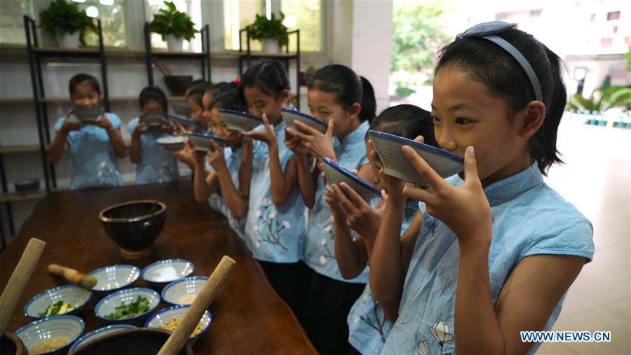 CHINA-JIANGXI-INTANGIBLE CULTURAL HERITAGE-HAKKA LEI CHA (CN)