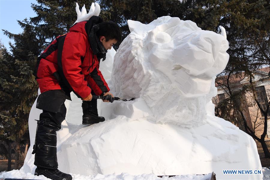 CHINA-HARBIN-SNOW SCULPTURE (CN)  