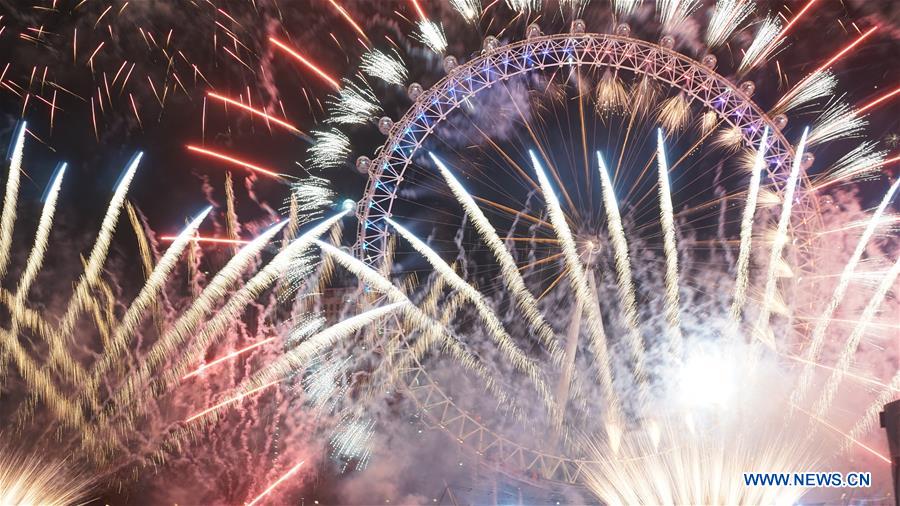 BRITAIN-LONDON-NEW YEAR-FIREWORKS