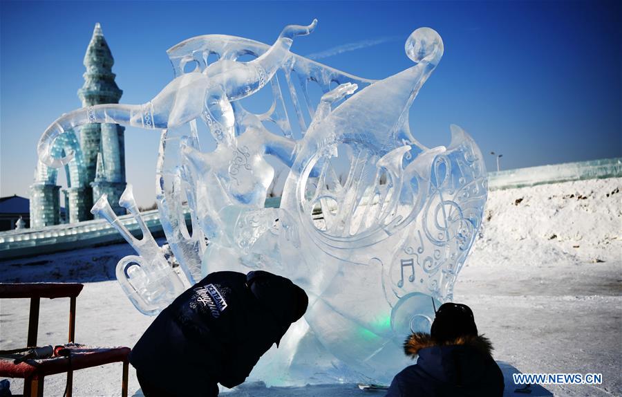 CHINA-HARBIN-ICE SCULPTURE (CN)