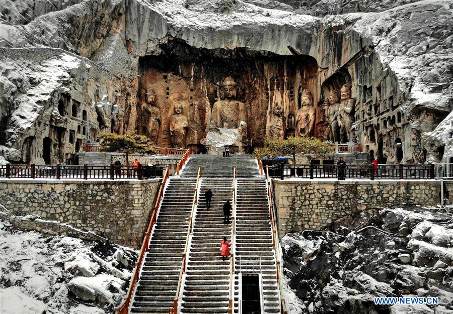 CHINA-HENAN-LONGMEN GROTTOES-SCENERY (CN)