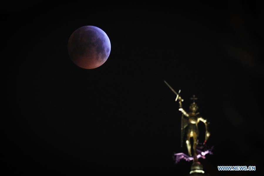 BELGIUM-BRUSSELS-TOTAL ECLIPSE OF MOON