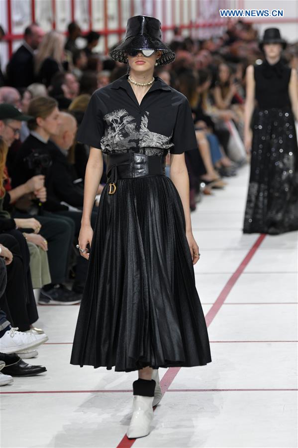 FRANCE-PARIS-FASHION WEEK-CHRISTIAN DIOR