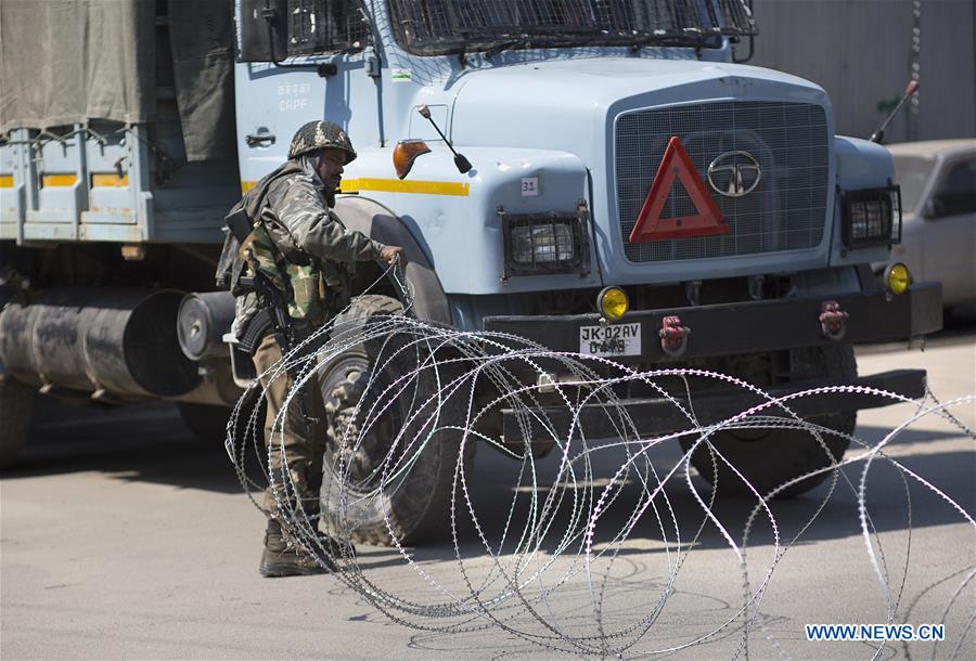 KASHMIR-SRINAGAR-SECURITY LOCKDOWN