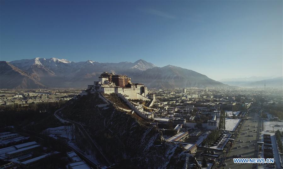 Xinhua Headlines: China launches largest ancient books protection project at Potala Palace