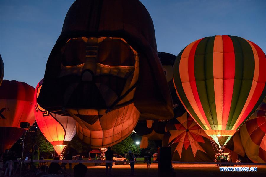 NEW ZEALAND-HAMILTON-HOT AIR BALLOON FESTIVAL-NIGHT GLOW