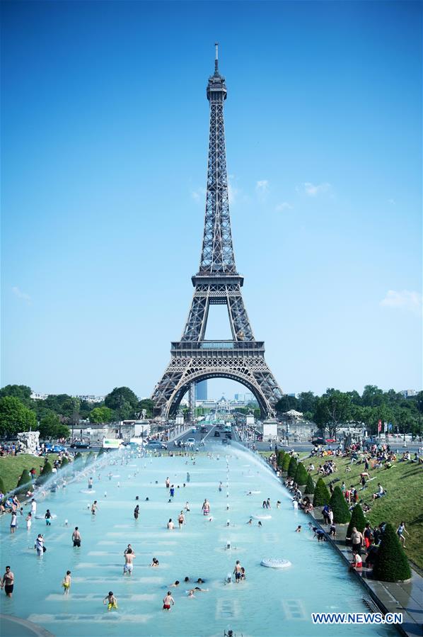 FRANCE-PARIS-HEAT WAVE