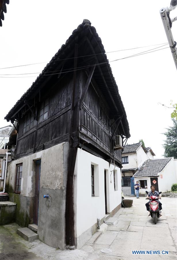 CHINA-ZHEJIANG-DEQING-ANCIENT TOWN OF XINSHI