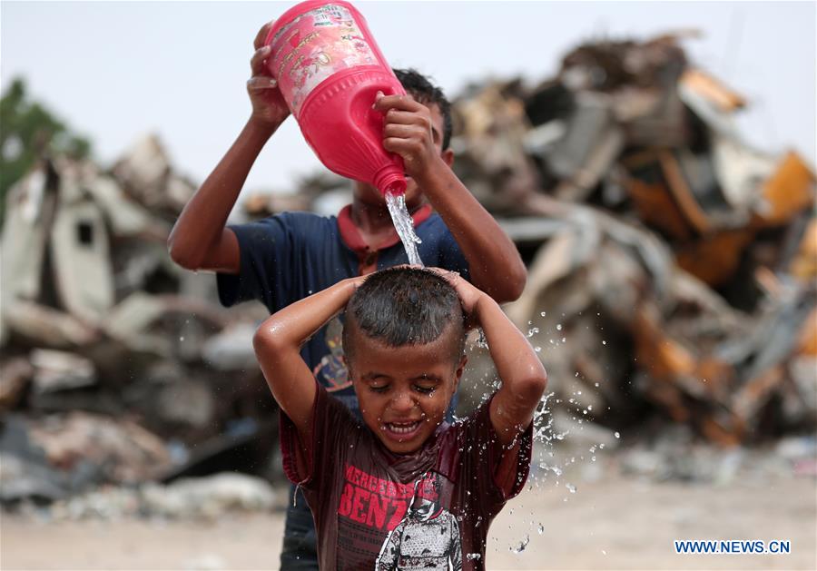 MIDEAST-GAZA-HOT WEATHER