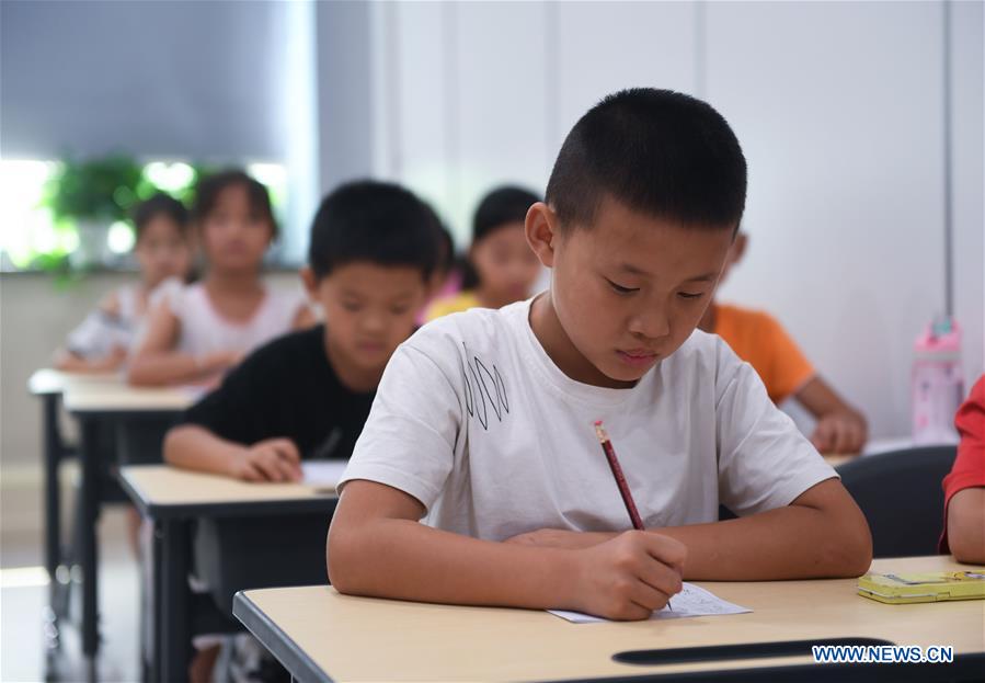 CHINA-ZHEJIANG-MIGRANT WORKERS-CHILDREN-SUMMER CAMP (CN)