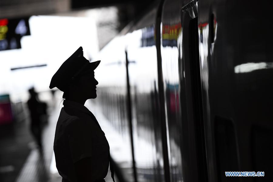 CHINA-SHAANXI-FEMALE BULLET TRAIN DRIVERS (CN)