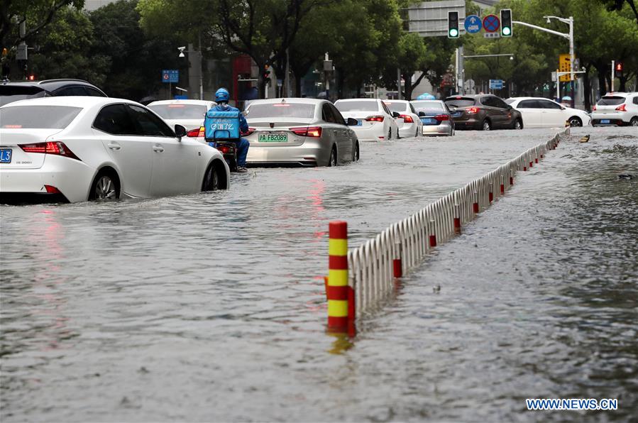 CHINA-SHANGHAI-TYPHOON LEKIMA (CN)