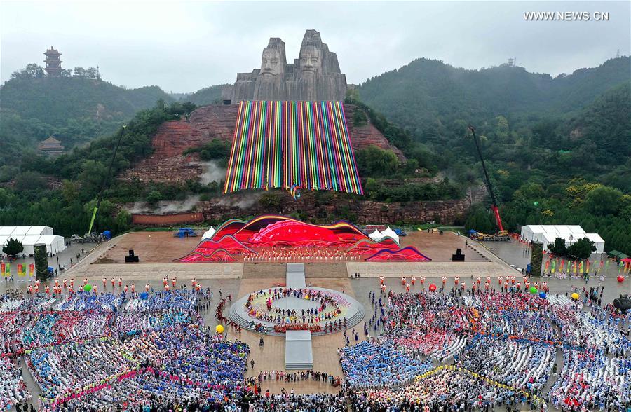 (SP)CHINA-ZHENGZHOU-NATIONAL TRADITIONAL GAMES OF ETHNIC MINORITIES-PERFORMANCE GALA