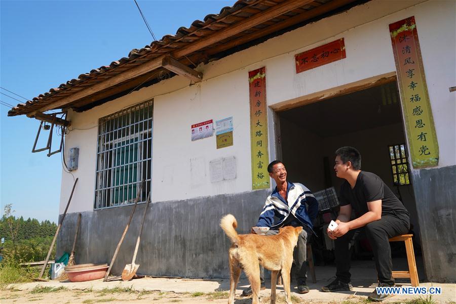 CHINA-JIANGXI-LICHUAN-FARMER-PAINTER (CN)