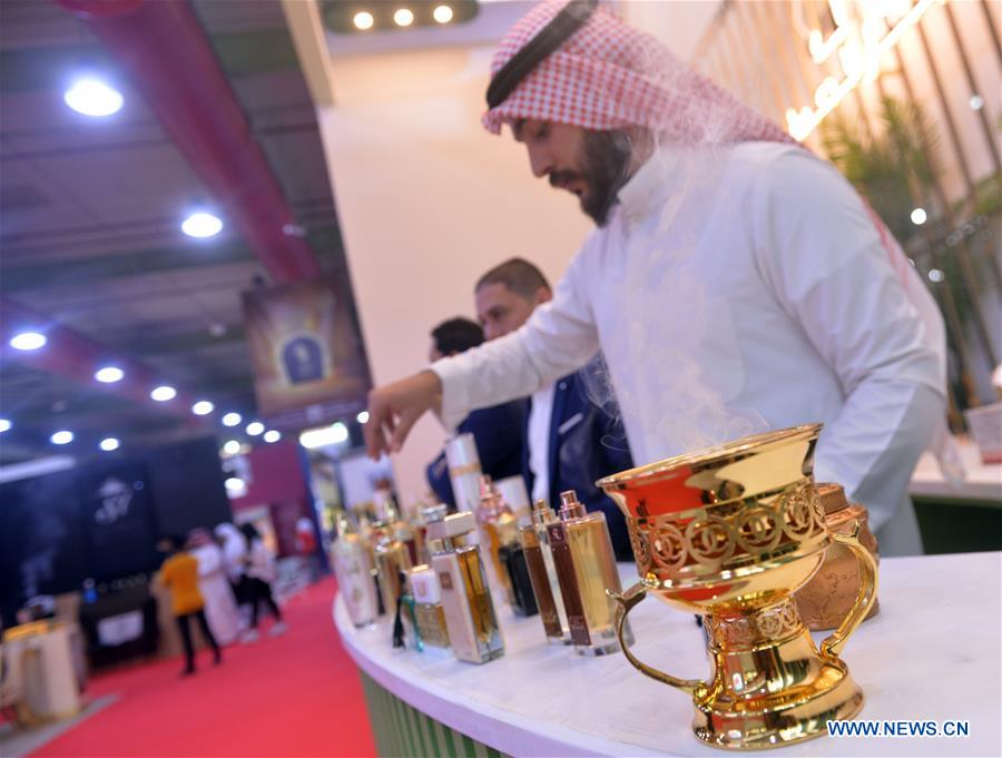 KUWAIT-HAWALLI GOVERNORATE-PERFUME EXHIBITION