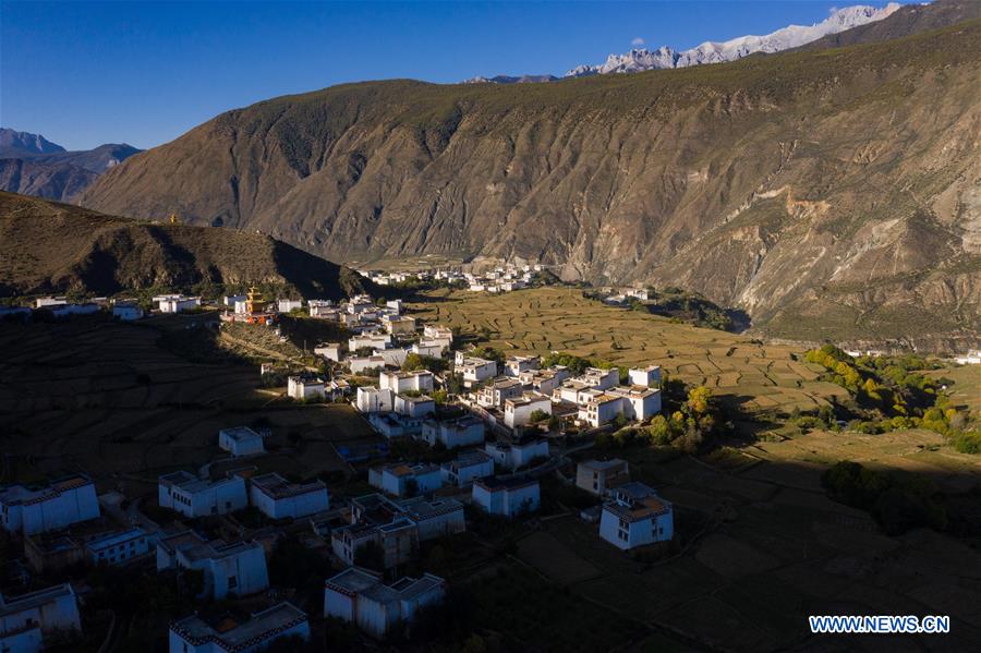 CHINA-SICHUAN-GANZI-RURAL SCENERY (CN)