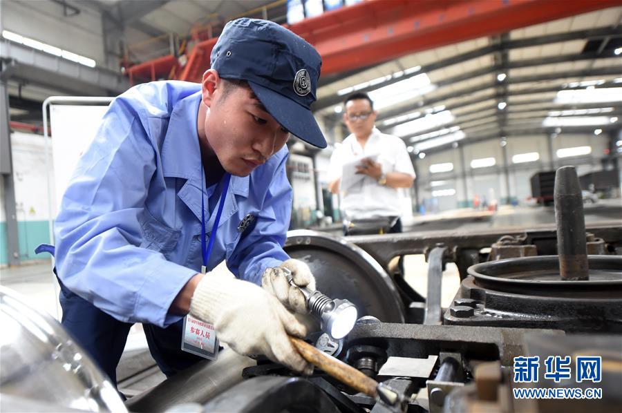 （社會(huì)）（1）“火車醫(yī)生”技能比拼