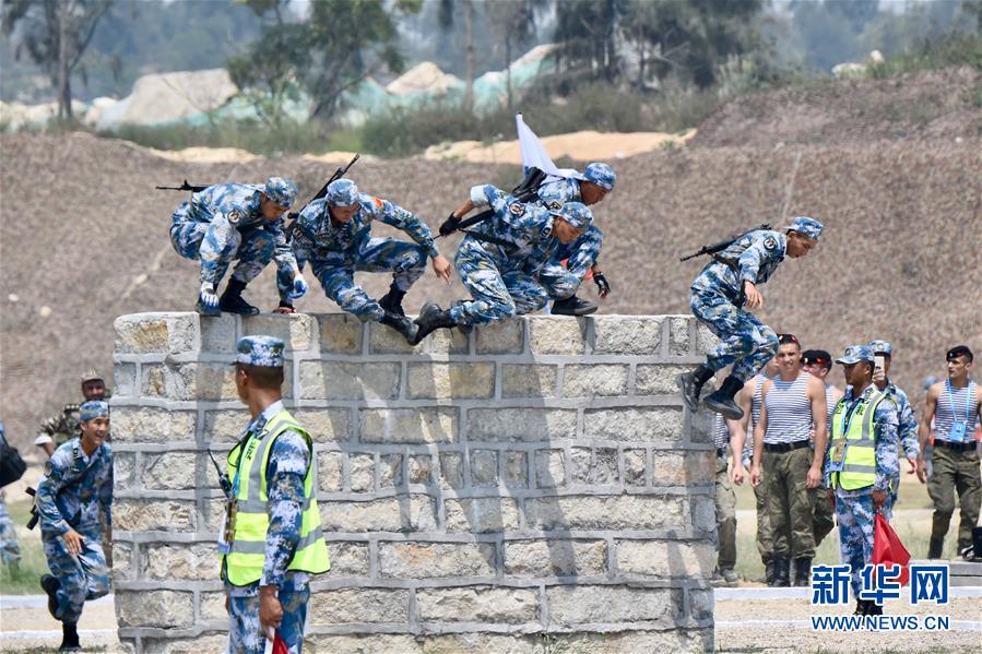 （軍事·圖文互動(dòng)）（4）海上登陸賽障礙賽打響　中國隊(duì)包攬前3名