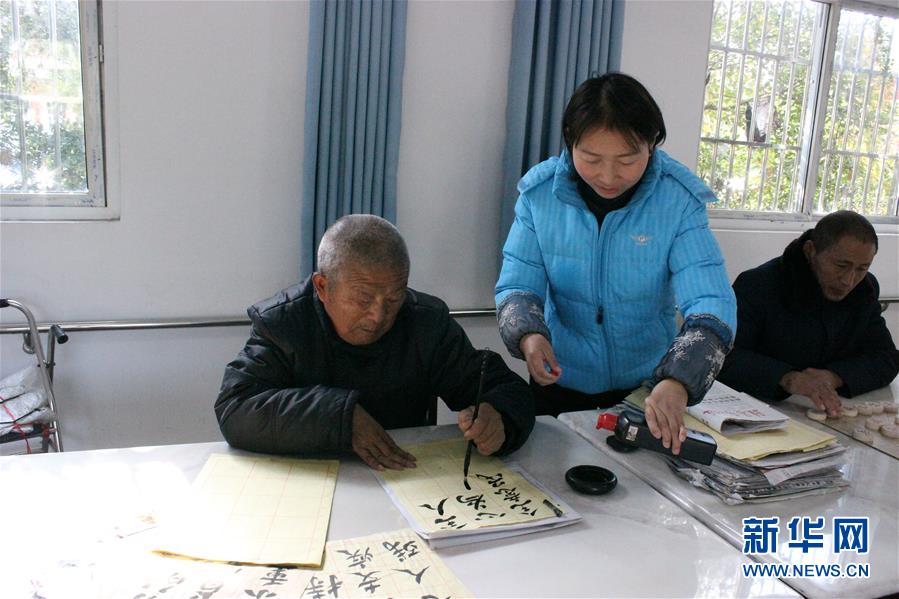 （在習(xí)近平新時(shí)代中國特色社會(huì)主義思想指引下——新時(shí)代新作為新篇章·總書記關(guān)切脫貧事·圖文互動(dòng)）（3）醫(yī)療扶貧，照亮貧困家庭的明天