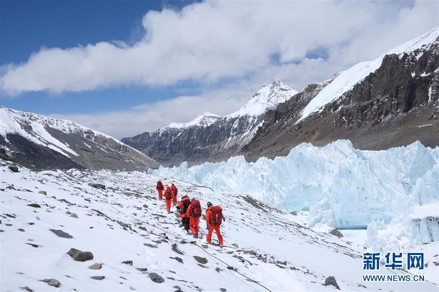 （2020珠峰高程測(cè)量）（2）2020珠峰高程測(cè)量登山隊(duì)將分兩批撤回大本營休整