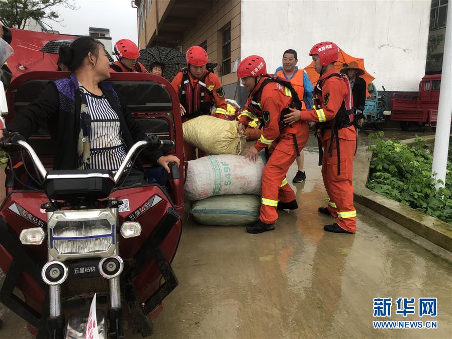 （防汛抗洪·圖文互動）（1）王家壩，你還好嗎？——二探“千里淮河第一閘”開閘后的水中莊臺