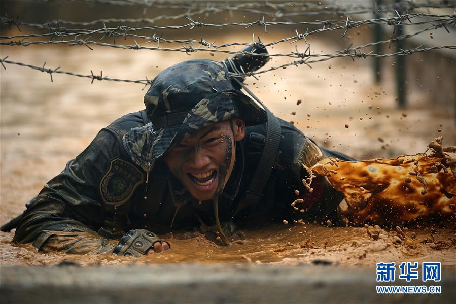 （在習近平強軍思想指引下·我們在戰(zhàn)位報告·圖文互動）（2）駐澳門部隊：濠江之畔，最可愛的人