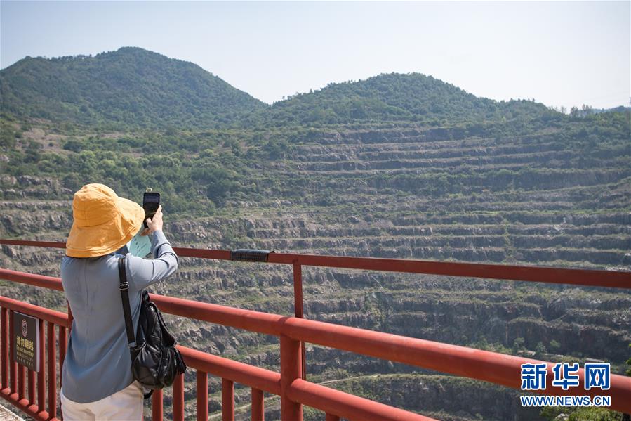 （走向我們的小康生活·圖文互動）（2）游客來了，小康近了——生態(tài)旅游引領(lǐng)湖北山區(qū)蝶變二三事