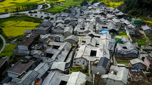 獨(dú)特的屯堡古建筑村落——貴州本寨古村