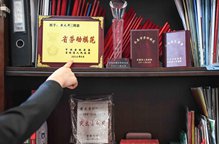 黃大年用一生書(shū)寫(xiě)了什么是奉獻(xiàn) 回答了什么叫擔(dān)當(dāng)