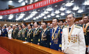 慶祝中國(guó)人民解放軍建軍90周年大會(huì)隆重舉行