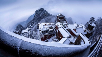 追夢足跡｜武當(dāng)：云繞仙山，雪落紫金