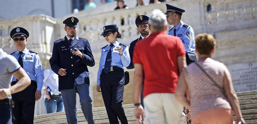 中國意大利兩國警方在意開展警務聯(lián)合巡邏